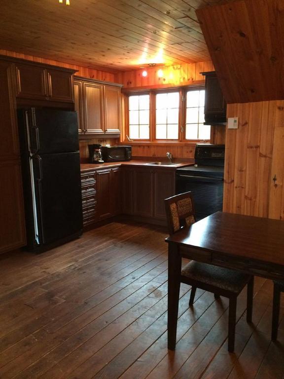 Le Chalet Shawinigan Exterior foto